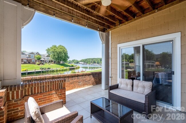 Photo - 18511 Harborside Dr