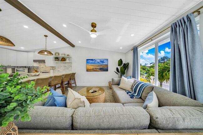 Photo - 129 Nautilus Dr