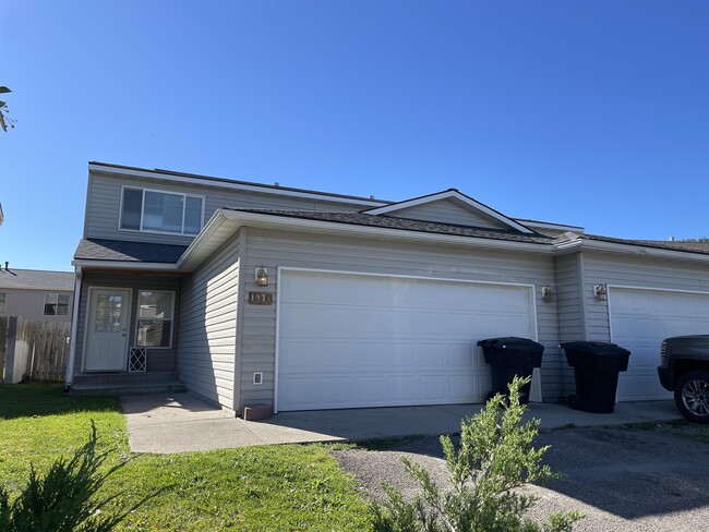 Photo - 1987 Greatview Dr Townhome