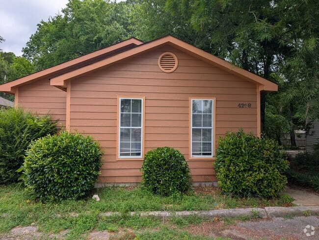 Building Photo - 4208 Chalet Cir NW Rental