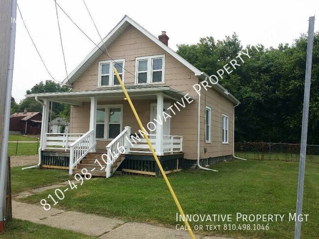 Photo - 3012 S Grand Traverse St