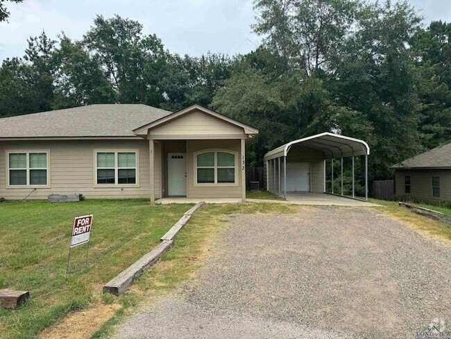 Building Photo - 133 Summer Creek Dr Rental