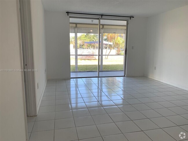 Building Photo - 2859 Leonard Dr Unit G-109 Rental