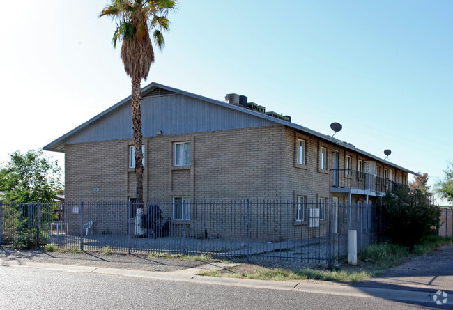 Photo - Vogel Apartments