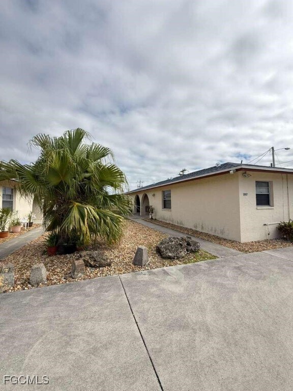 Photo - 2017 Santa Barbara Blvd