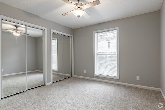 2BR, 1.5BA - 1000SF Bed 2 - Moss Creek Apartments