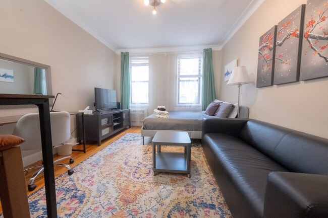 Building Photo - 300 E 74th St Rental