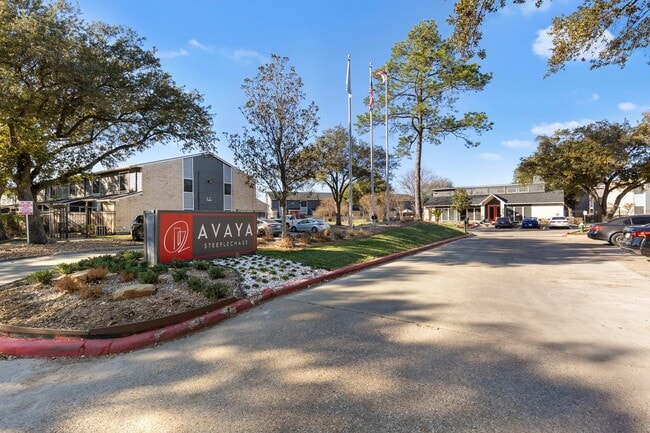 Avaya Steeplechase - Avaya Steeplechase Apartments