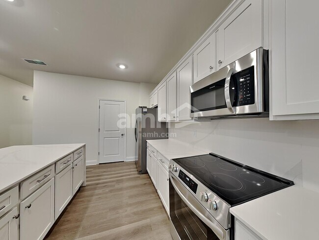 Photo - 820 Jubilation St