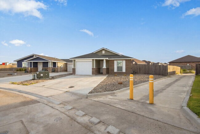 1900 June Bug Ln