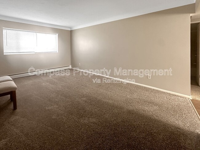 Photo - 2841 S Burdick St Unidad A