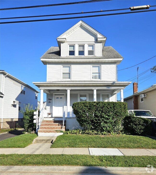Building Photo - 56 4th Ave Rental