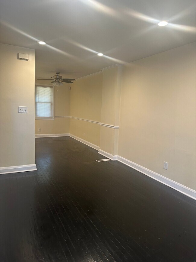 Photo - 2824 Edgecombe Cir S