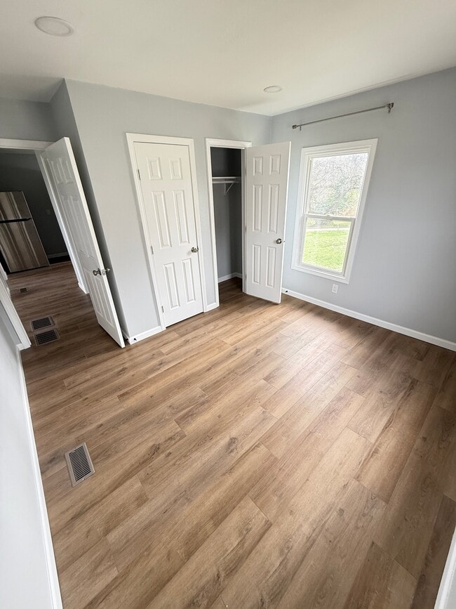 Photo - 715 Locust St