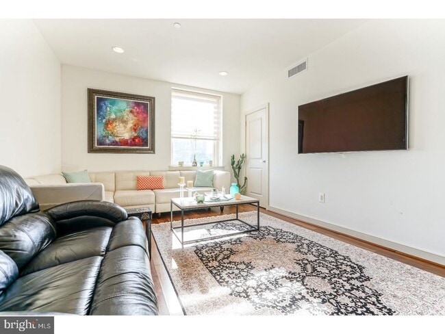 Photo - 111 S 15th St Unit P101