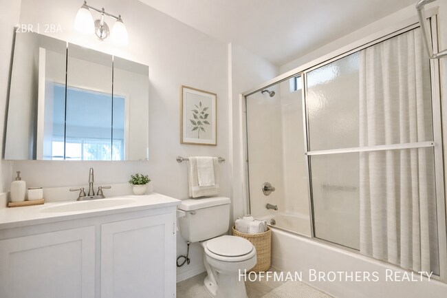 815 Centinela Ave Unit 107