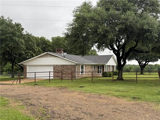 Photo - 11670 Hwy 80 E