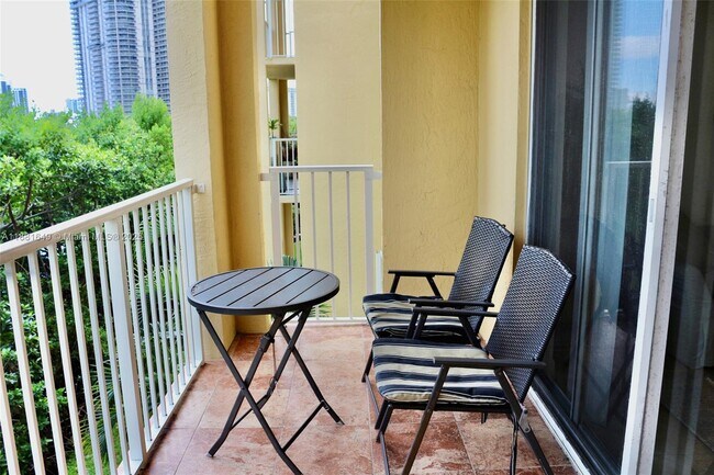 Photo - 19999 E Country Club Dr Unit 1304
