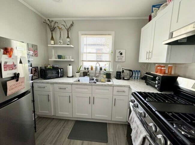 Photo - 1165 Eggleston St SW