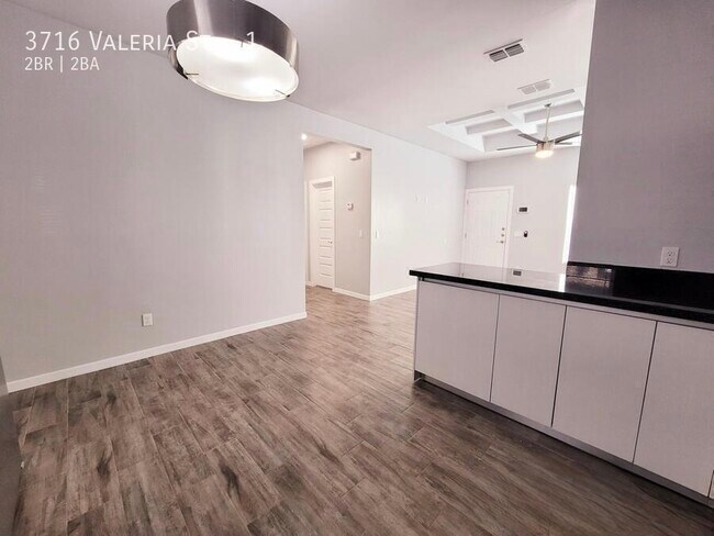 Photo - 3716 Valeria St Unidad 1