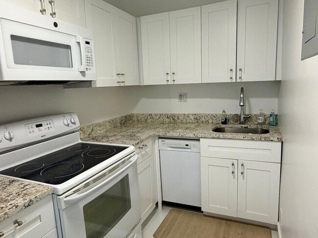 Photo - 3000 Riomar St Unit 703