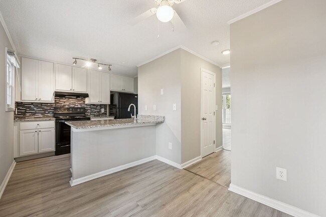 Photo - APPLICATION PENDING!!! $250 Rental Credit ...