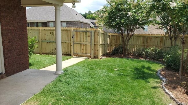 Photo - 8740 Lindsey Ln