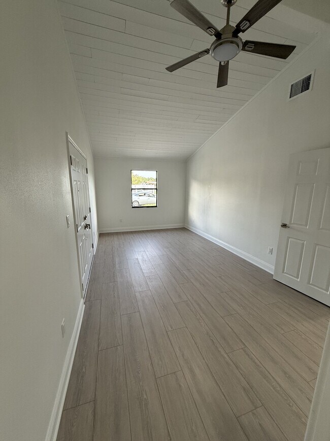 6521 Alta Monte Dr