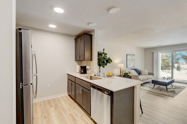 Hidden Hills Apartments