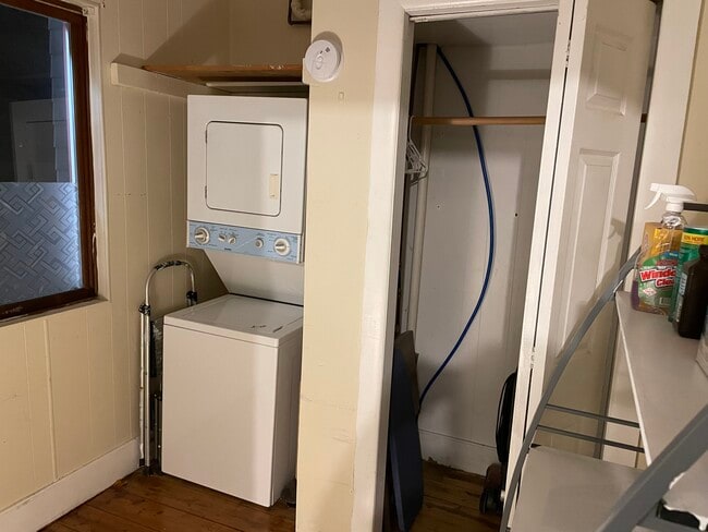 Photo - 1849 Highland Ave Unit Apt 1