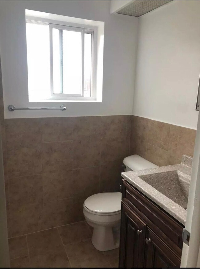 Photo - 1306 Carol St Unit TWO BEDROOMS