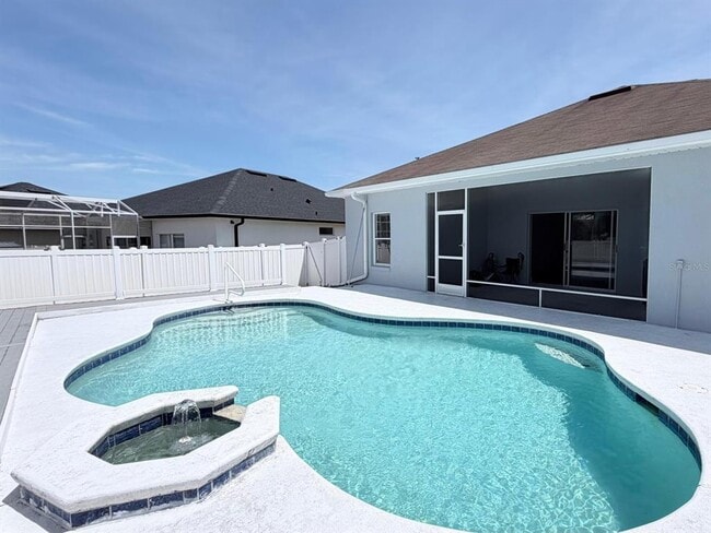 Photo - 906 Berwick Dr