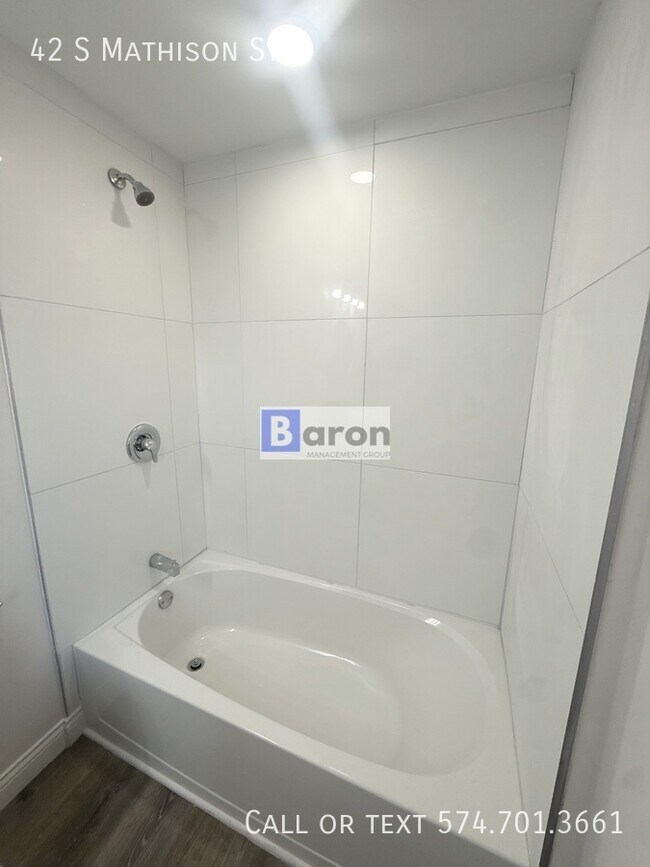 Photo - 42 S Mathison St