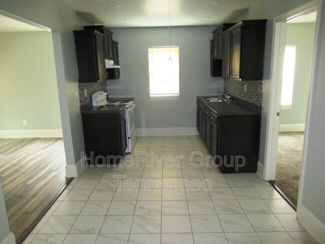 Photo - 1380 Kimball Cove