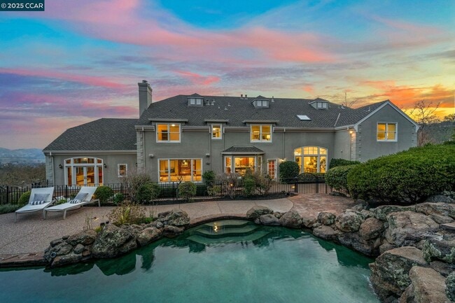 Photo - 2420 Diablo Lakes Ln