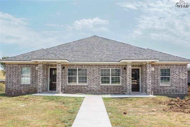 Building Photo - 4705 Belair Blvd Rental