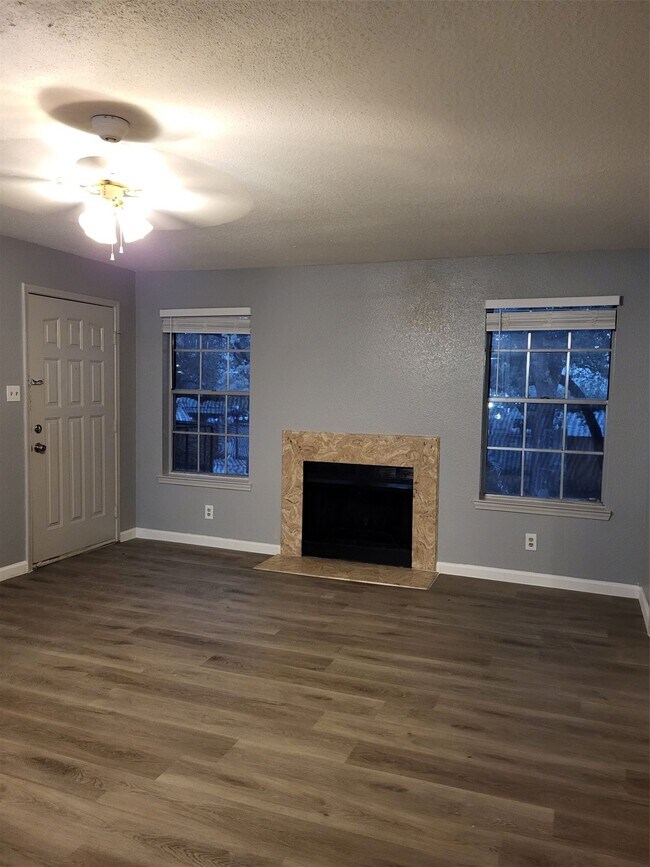 9700 Leawood Blvd Unit 306
