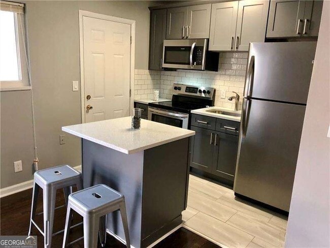 Photo - 112 Ardmore Pl NW Unidad 5