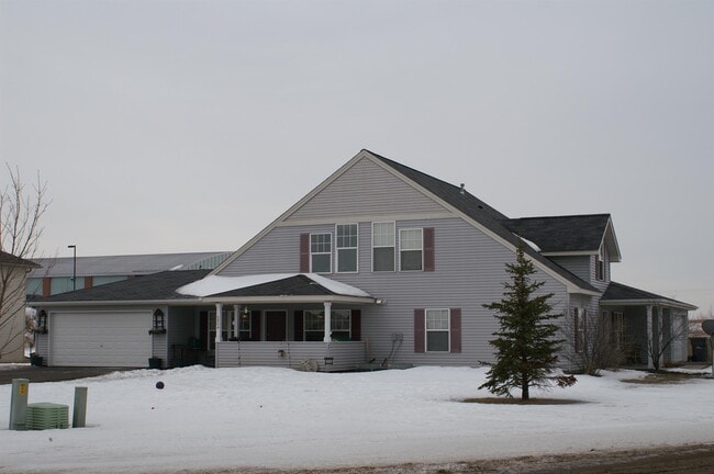 680 Circle Pine Dr