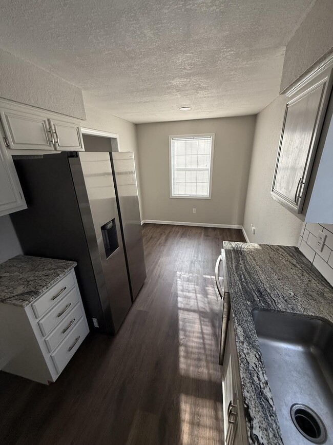 Photo - 706 Wilkes Dr Apartment Unit D