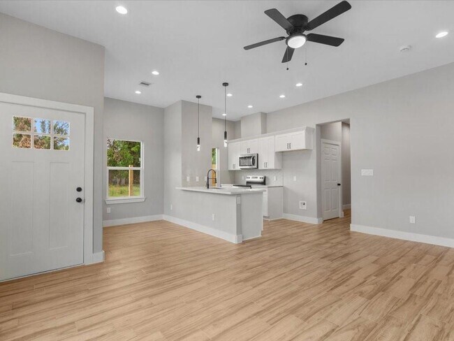 Photo - 4124 Vaughn St Unidad A