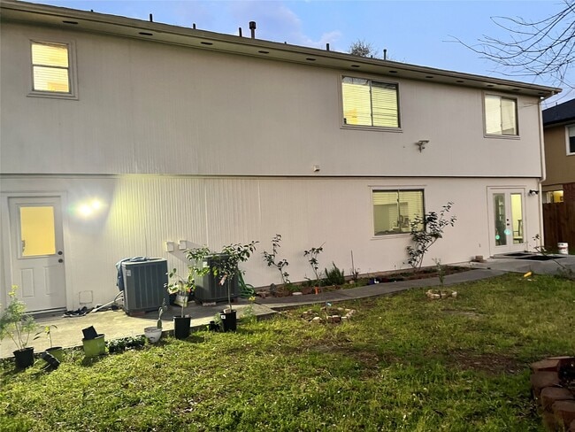 Photo - 28723 Sedgefield St