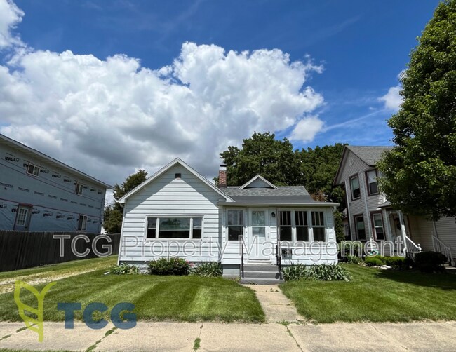 248 Broadway Street - 248 Broadway Street House