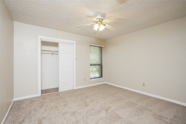 Photo - 12502 Olympia Dr