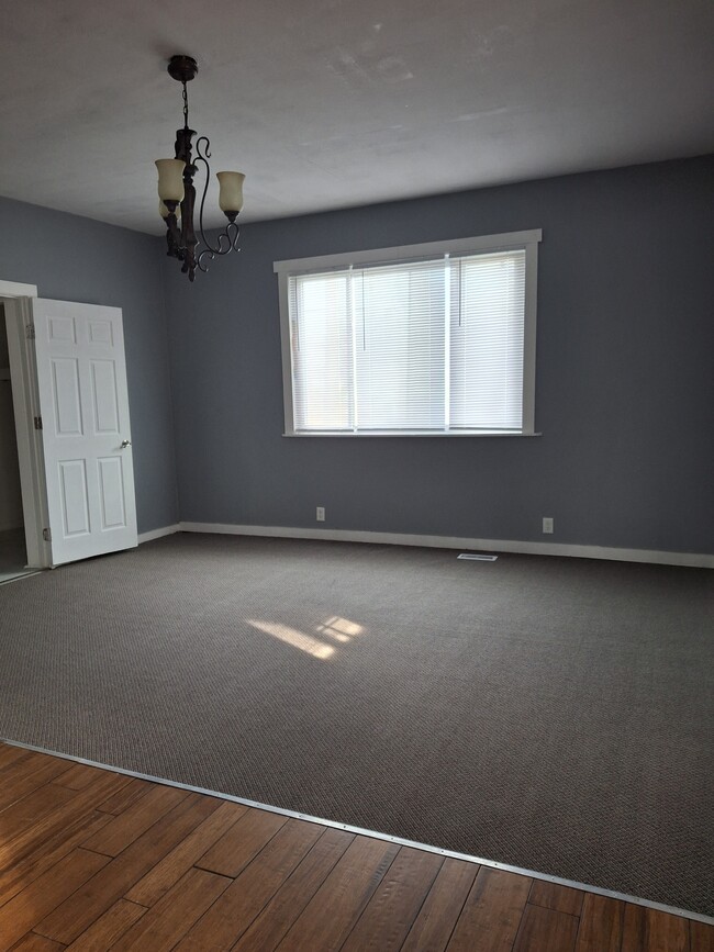 Photo - 833 Indiana Ave