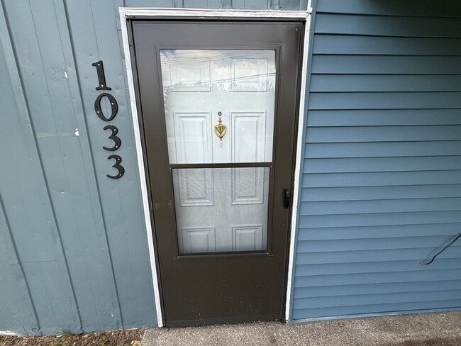 Photo - 1033 Fuller Ave