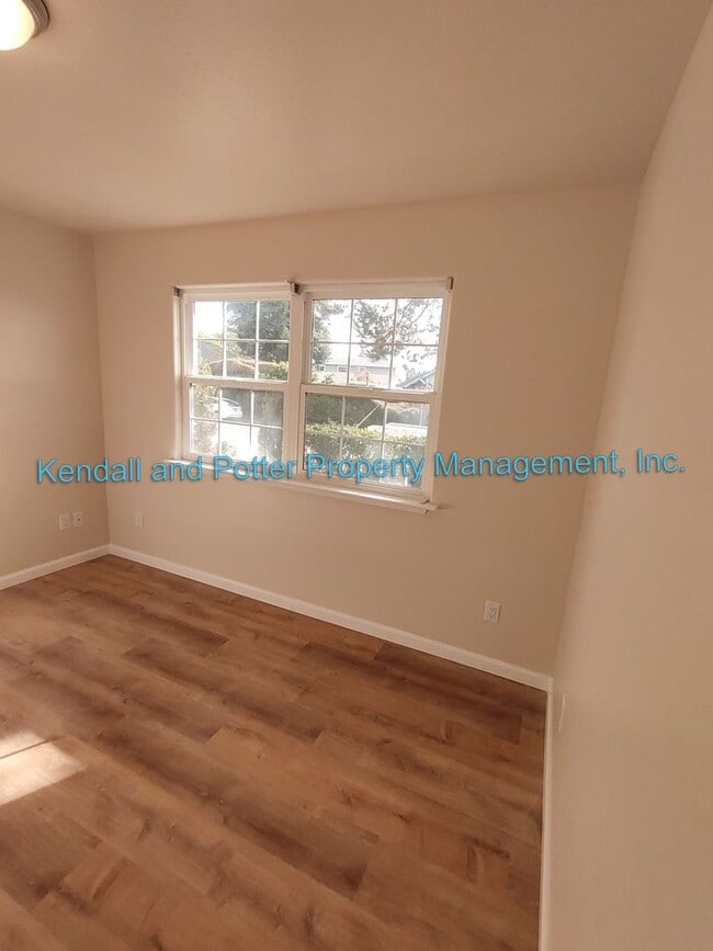 Photo - 302/303 Unit 302A Oregon St.