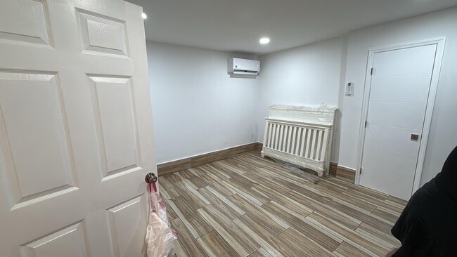 Photo - 1858 Dewey St Unit 2B