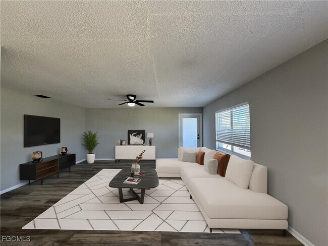 Photo - 639 SE 13th Ave Unit 122