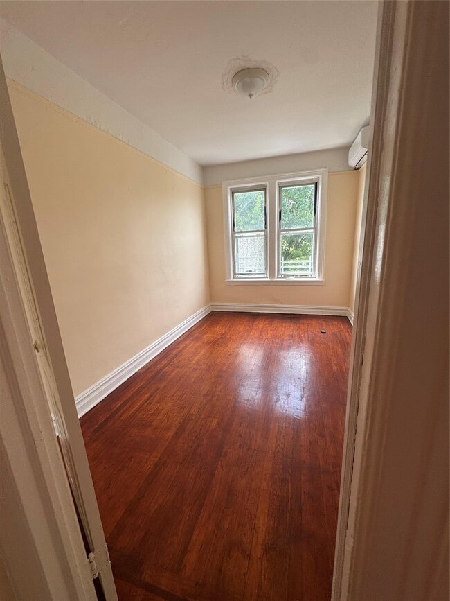 Photo - 4421 Murdock Ave
